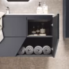 particolare-anta-mobile-bagno-sospeso-karine-105-cm-nero-grafite particolare apertura anta mobile bagno sospeso karine a due ante con lavabo integrato 105 cm nero grafite